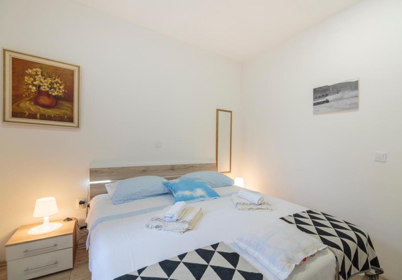 Apartment Esa Komiža Extérieur photo