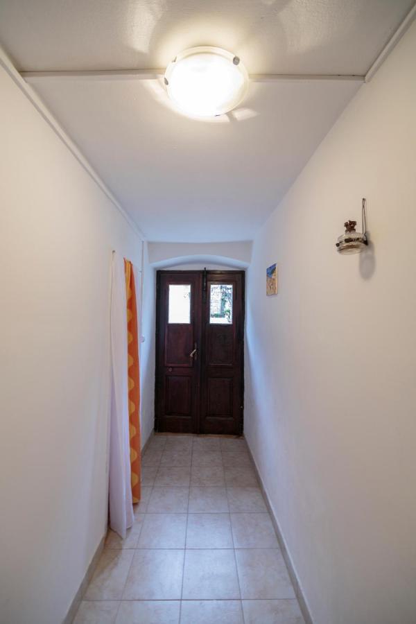 Apartment Esa Komiža Extérieur photo